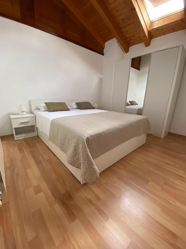 Apartman I&I Перой Екстериор снимка